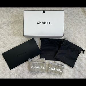 CHANEL Gift Bag Ribbon Card Holder